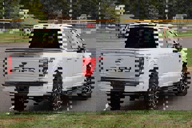 Certified 2022 Ford F150 XLT w/ Equipment Group 302A High image 5