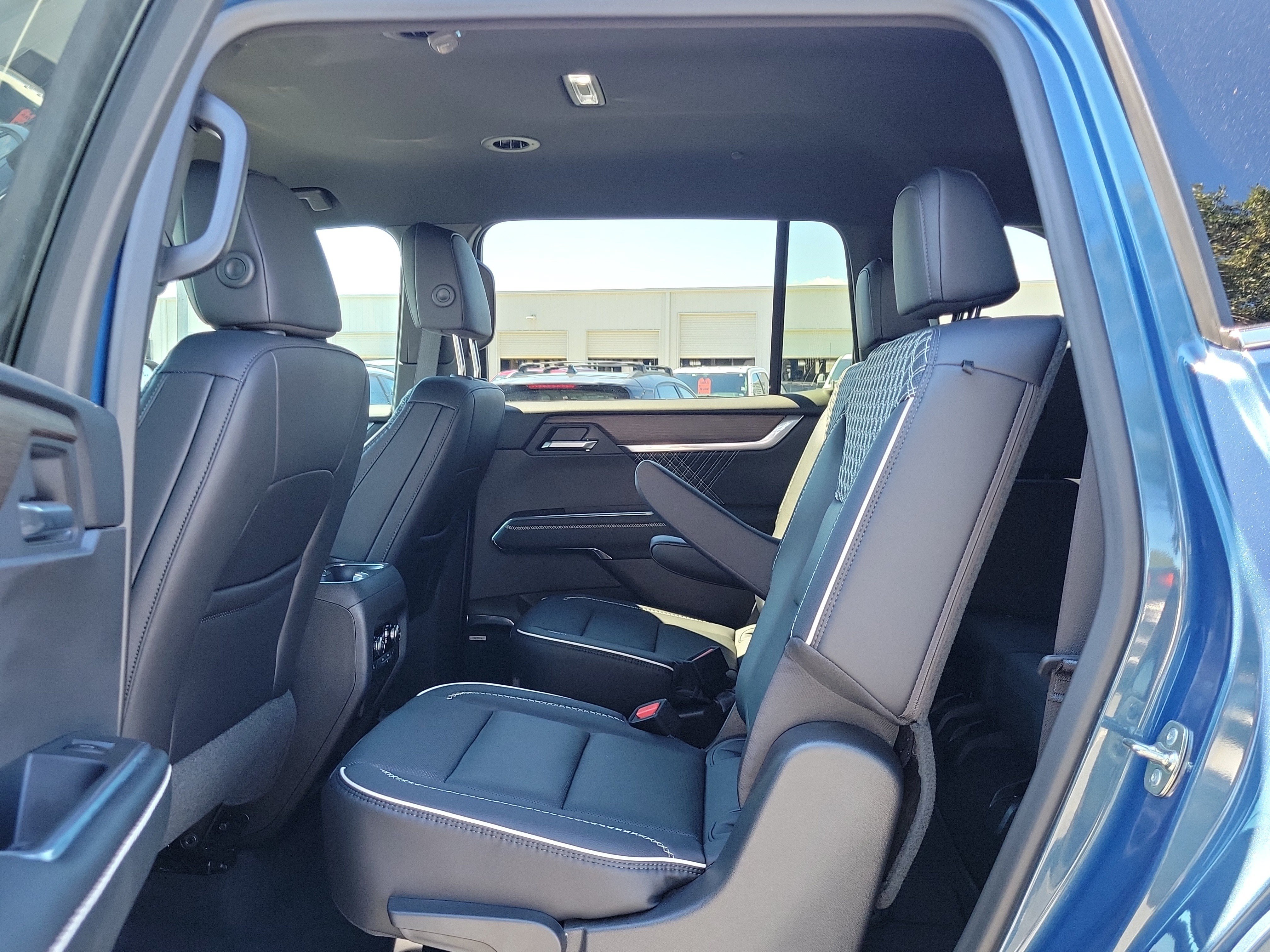 Used 2026 GMC Acadia Denali w/ Super Cruise Package FWD image 13