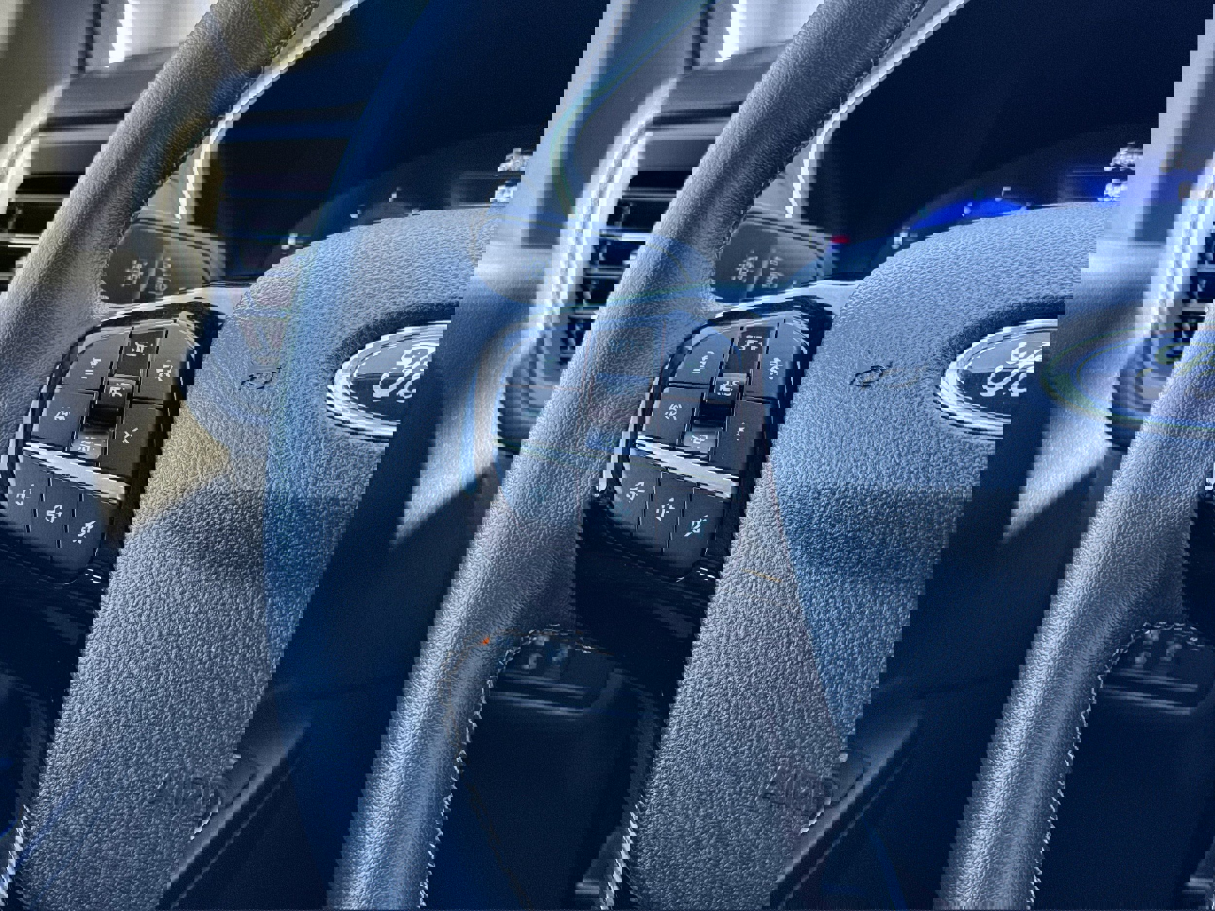 Certified 2022 Ford Escape Titanium w/ Titanium Elite Package image 16