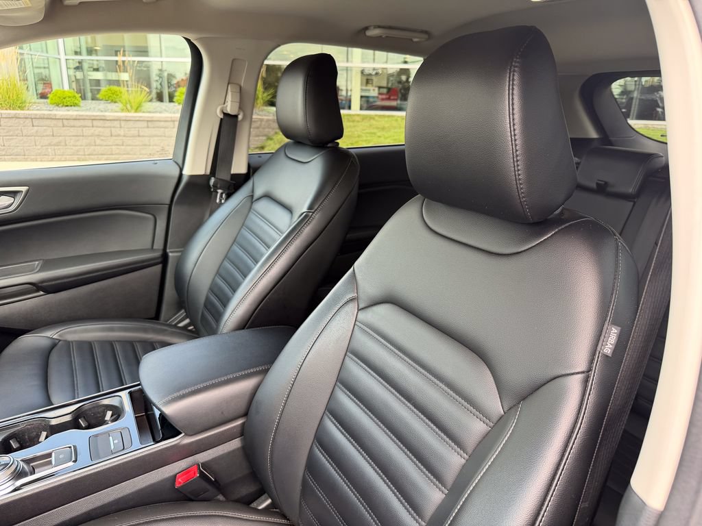 Certified 2020 Ford Edge SEL w/ Convenience Package AWD/4WD image 10
