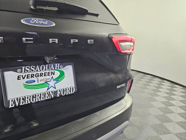 Certified 2024 Ford Escape Platinum image 16
