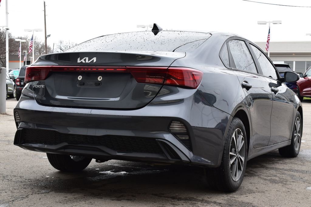 Used 2024 Kia Forte LXS w/ LXS Technology Package image 5