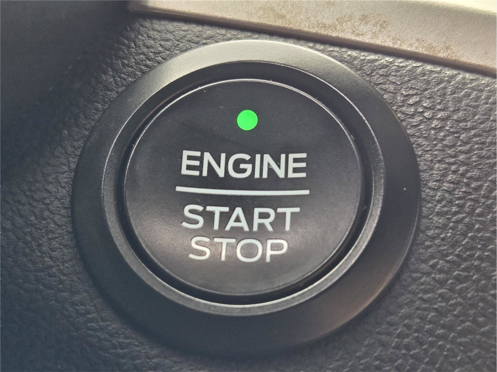 Certified 2020 Ford Escape SEL FWD image 19