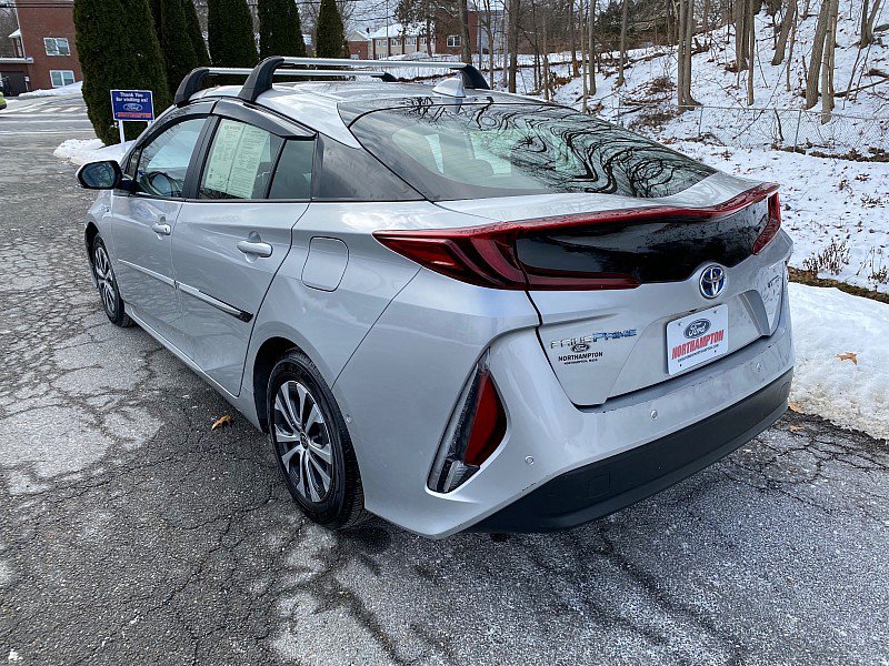 Used 2022 Toyota Prius Prime Limited image 6