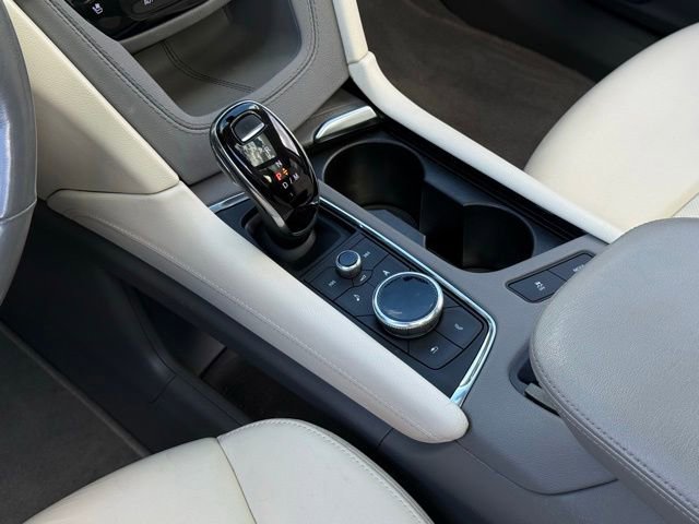 Used 2023 Cadillac XT6 Premium Luxury FWD image 33