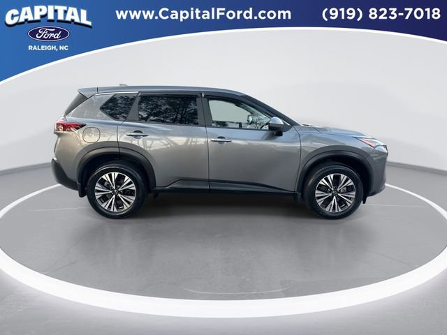 Used 2023 Nissan Rogue SV image 7