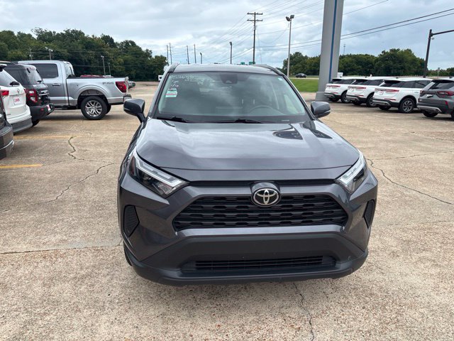 Used 2025 Toyota RAV4 XLE FWD image 4