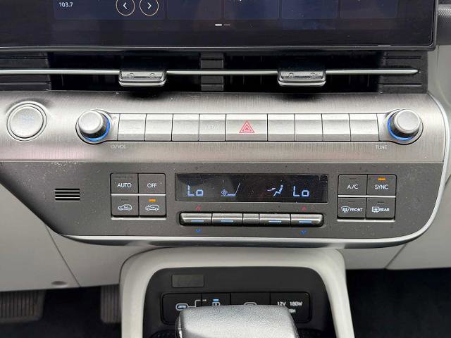 Used 2025 Hyundai Kona SEL AWD/4WD image 17