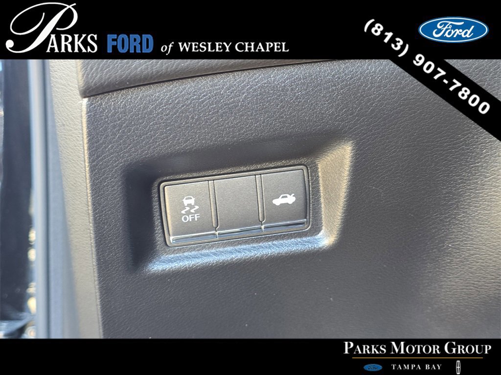 Used 2022 INFINITI Q60 3.0t Luxe w/ Essential Package image 23