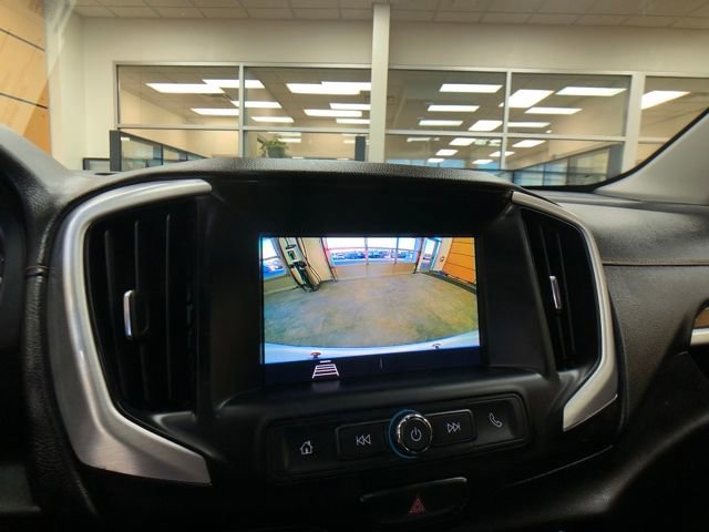 Used 2020 GMC Terrain SLE w/ Driver Convenience Package image 16