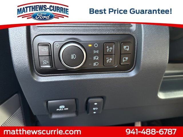 Certified 2025 Ford F250 Lariat w/ Black Appearance Package AWD/4WD image 27