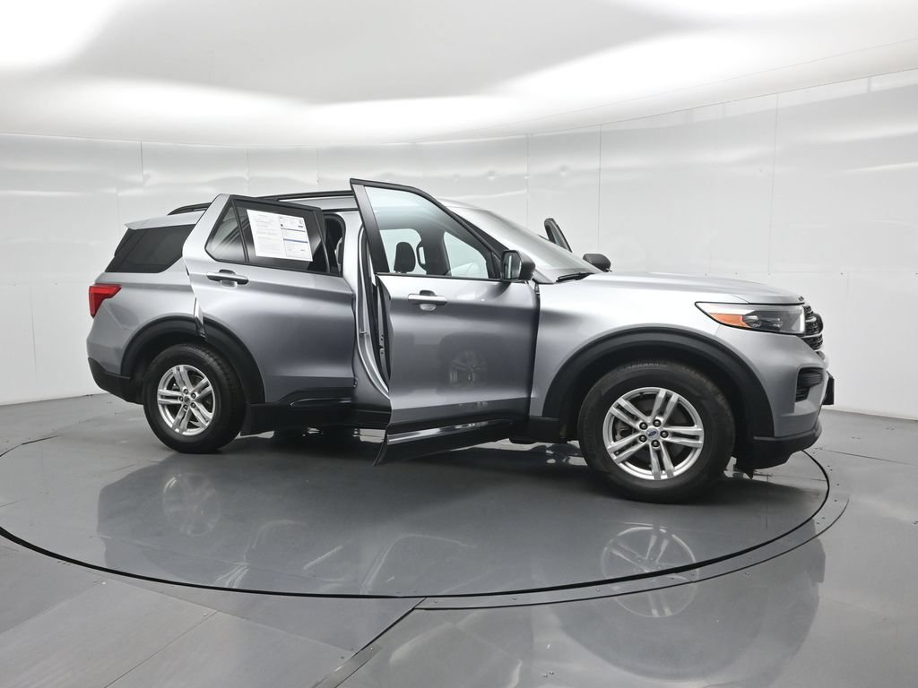 Certified 2022 Ford Explorer XLT RWD image 47