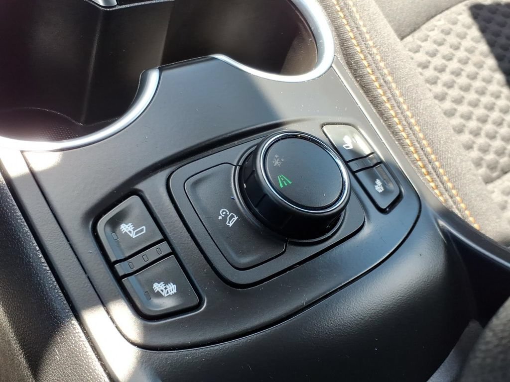 Used 2019 GMC Terrain SLE w/ Driver Convenience Package FWD image 22