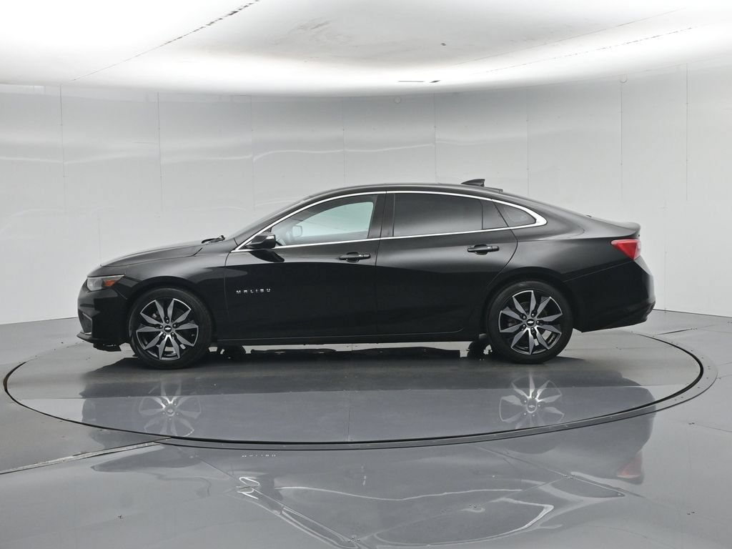 Used 2017 Chevrolet Malibu LT w/ Leather Package FWD image 34