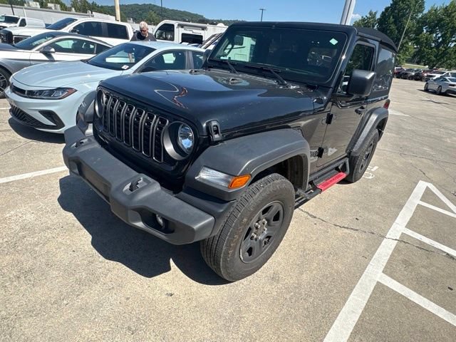 Used 2024 Jeep Wrangler Sport AWD/4WD image 2