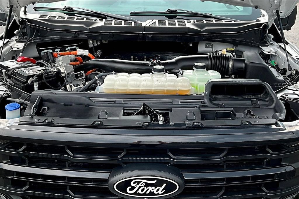 Certified 2024 Ford F150 XLT w/ Equipment Group 302A MID AWD/4WD image 30