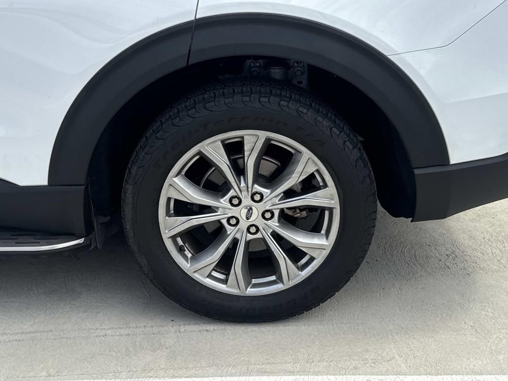 Certified 2021 Ford Explorer XLT w/ Equipment Group 202A AWD/4WD image 8