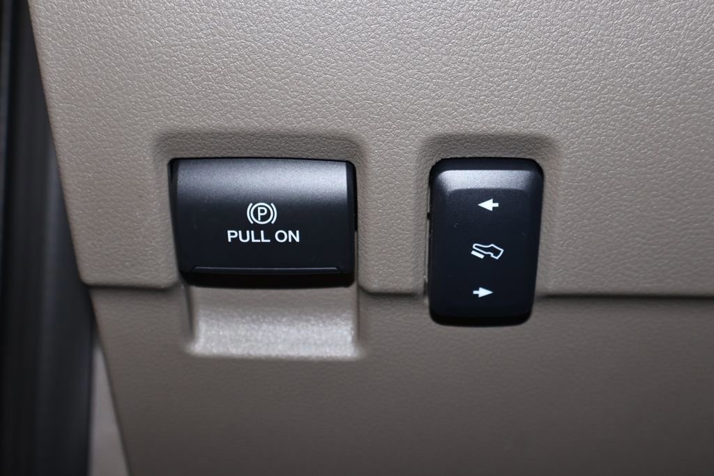 Certified 2025 Ford F350 Platinum w/ Platinum Plus Package image 32