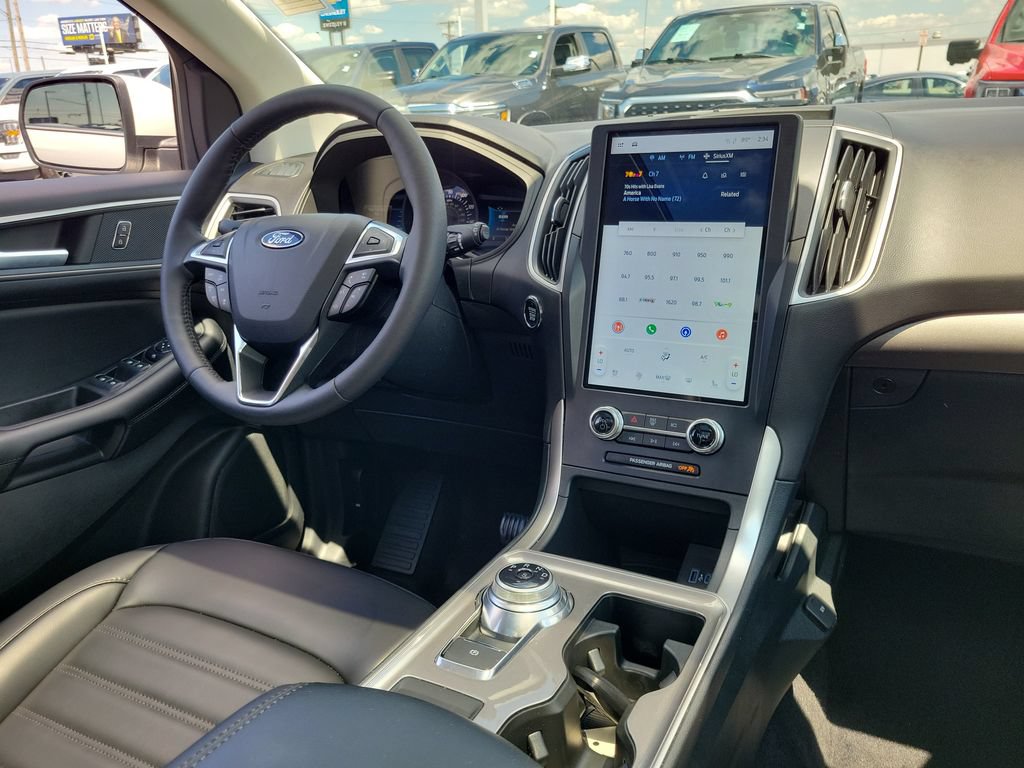 Certified 2024 Ford Edge SEL w/ Convenience Package AWD/4WD image 13
