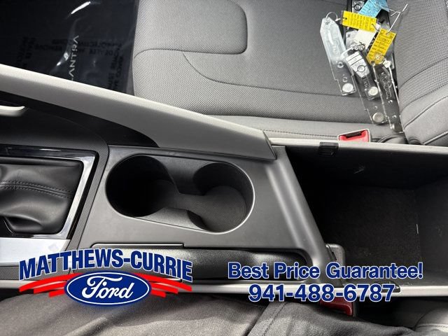 Used 2021 Hyundai Elantra SE w/ Cargo Package FWD image 19
