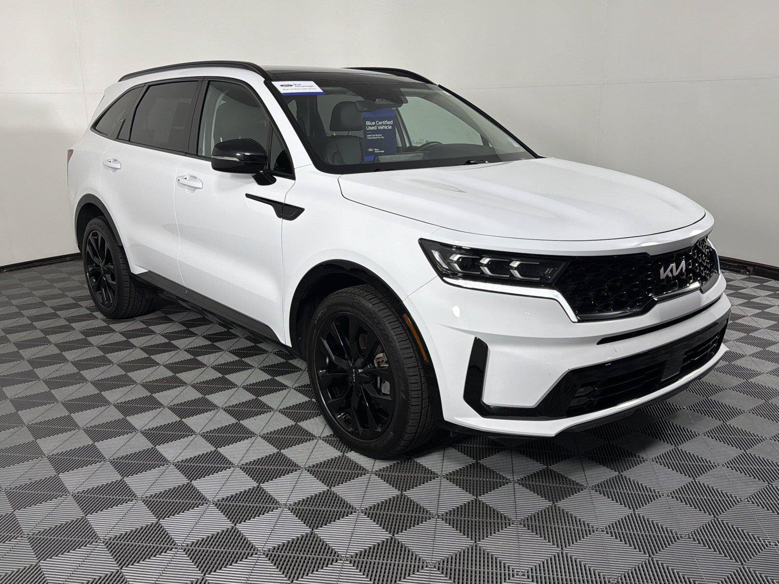 Used 2022 Kia Sorento SX