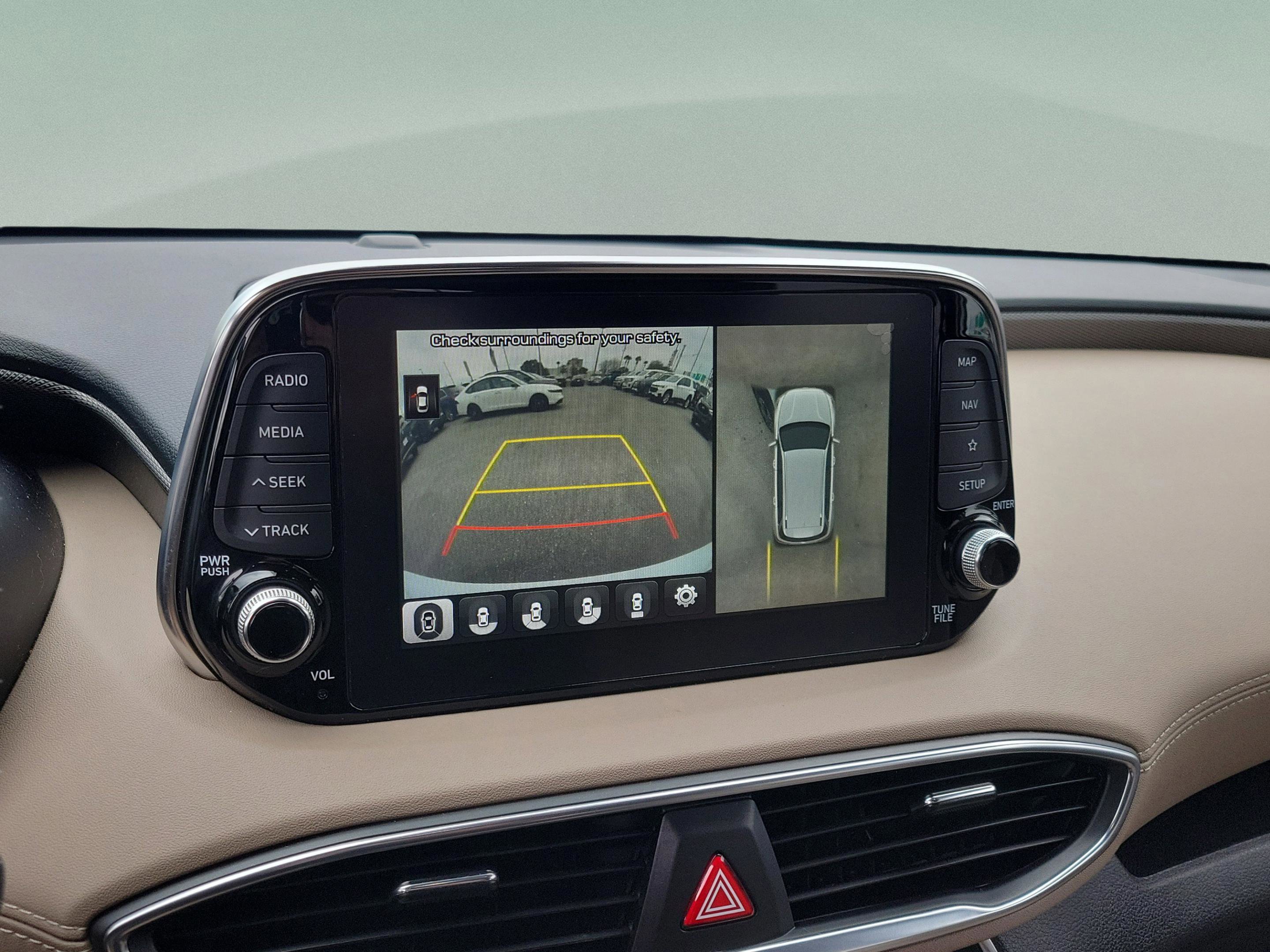 Used 2020 Hyundai Santa Fe Limited image 15