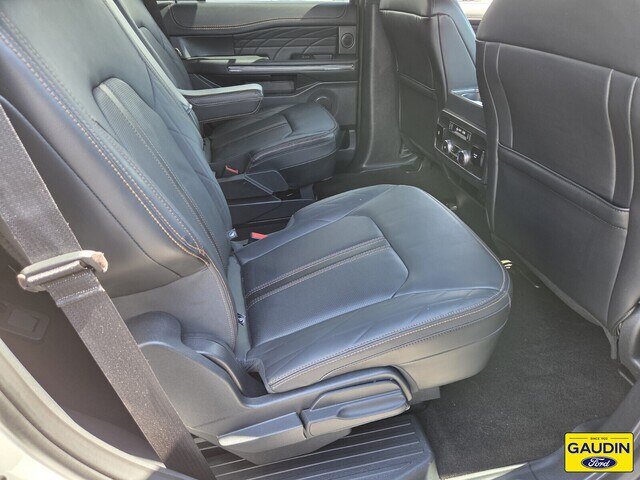 Certified 2023 Ford Expedition Platinum AWD/4WD image 16