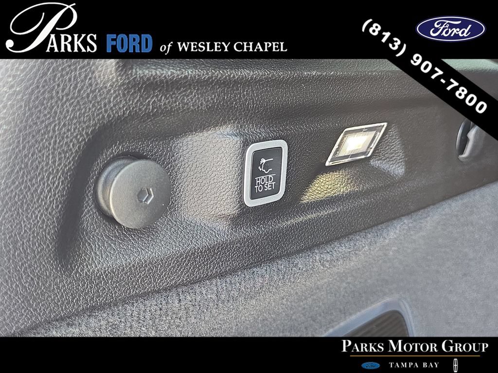 Used 2025 Jeep Grand Cherokee L Summit AWD/4WD image 9