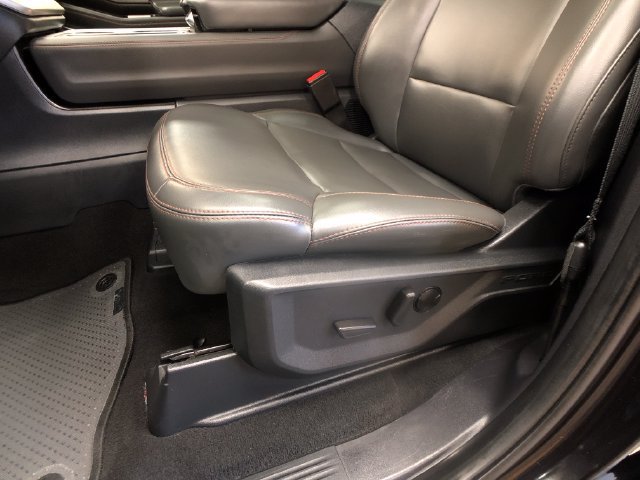 Certified 2025 Ford Expedition Active AWD/4WD image 11