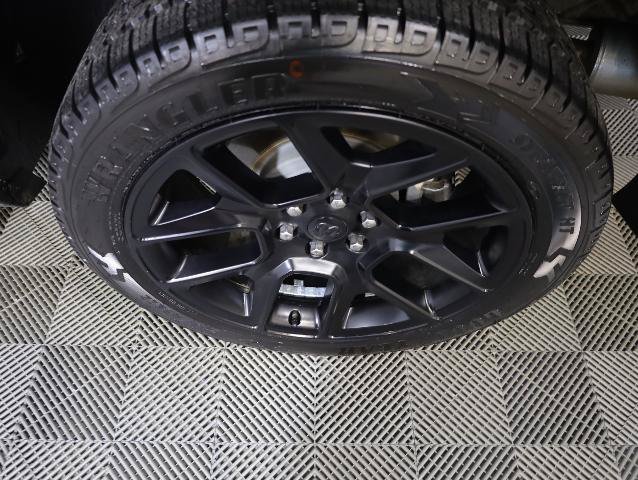Used 2024 RAM 1500 Laramie AWD/4WD image 38