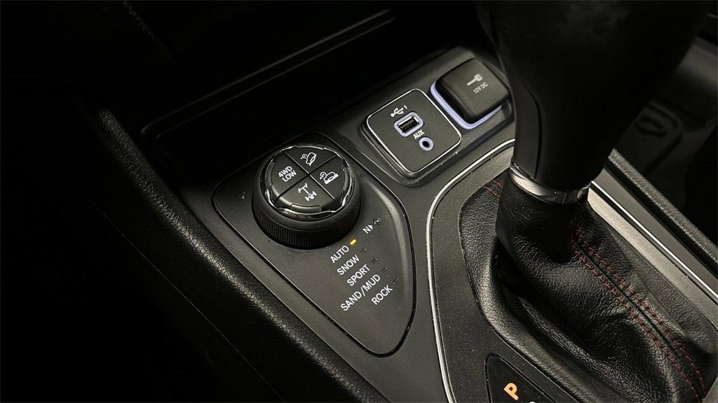 Used 2022 Jeep Cherokee Trailhawk image 37