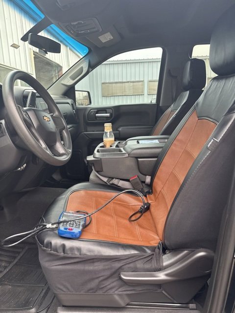 Used 2020 Chevrolet Silverado 1500 Custom w/ Custom Value Package image 5