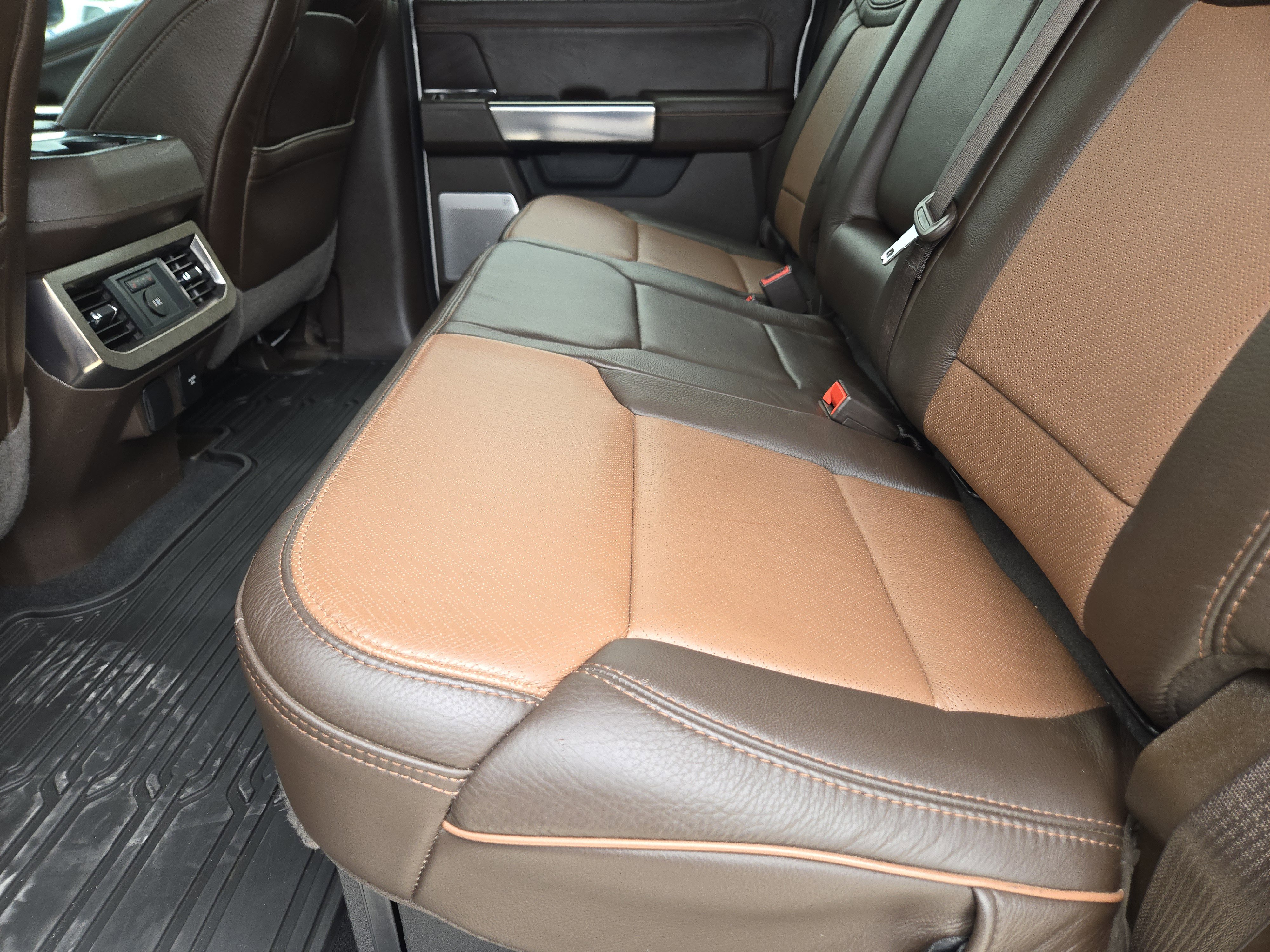 Certified 2024 Ford F250 King Ranch AWD/4WD image 30
