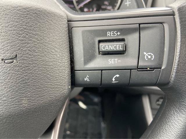 Used 2025 Nissan Rogue S FWD image 21