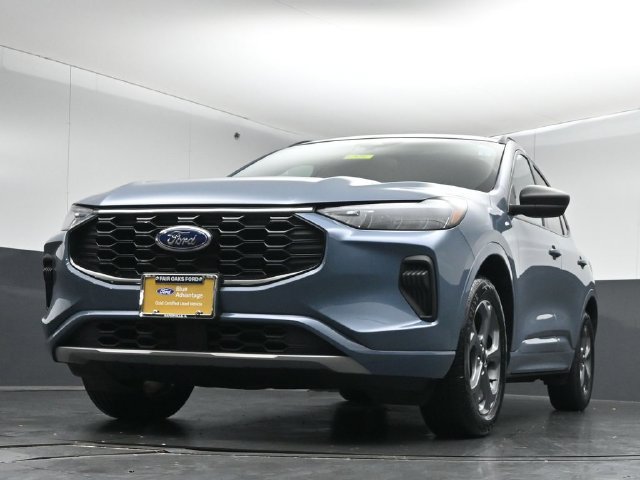 Certified 2024 Ford Escape ST-Line w/ Tech Pack #1 AWD/4WD image 40