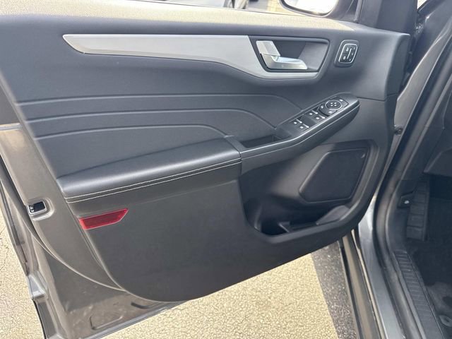 Certified 2024 Ford Escape Platinum image 23