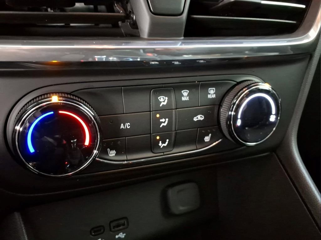 Used 2026 Buick Encore GX Preferred w/ Comfort Package image 10