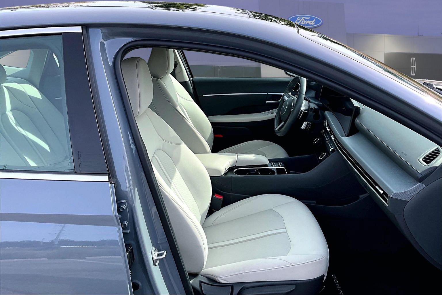Used 2025 Hyundai Sonata SEL FWD image 29