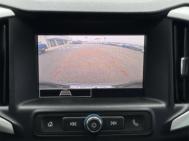 Used 2023 GMC Terrain SLE image 28