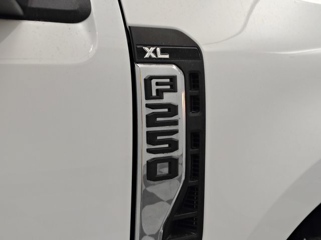 Certified 2025 Ford F250 XL w/ XL Chrome Package AWD/4WD image 28