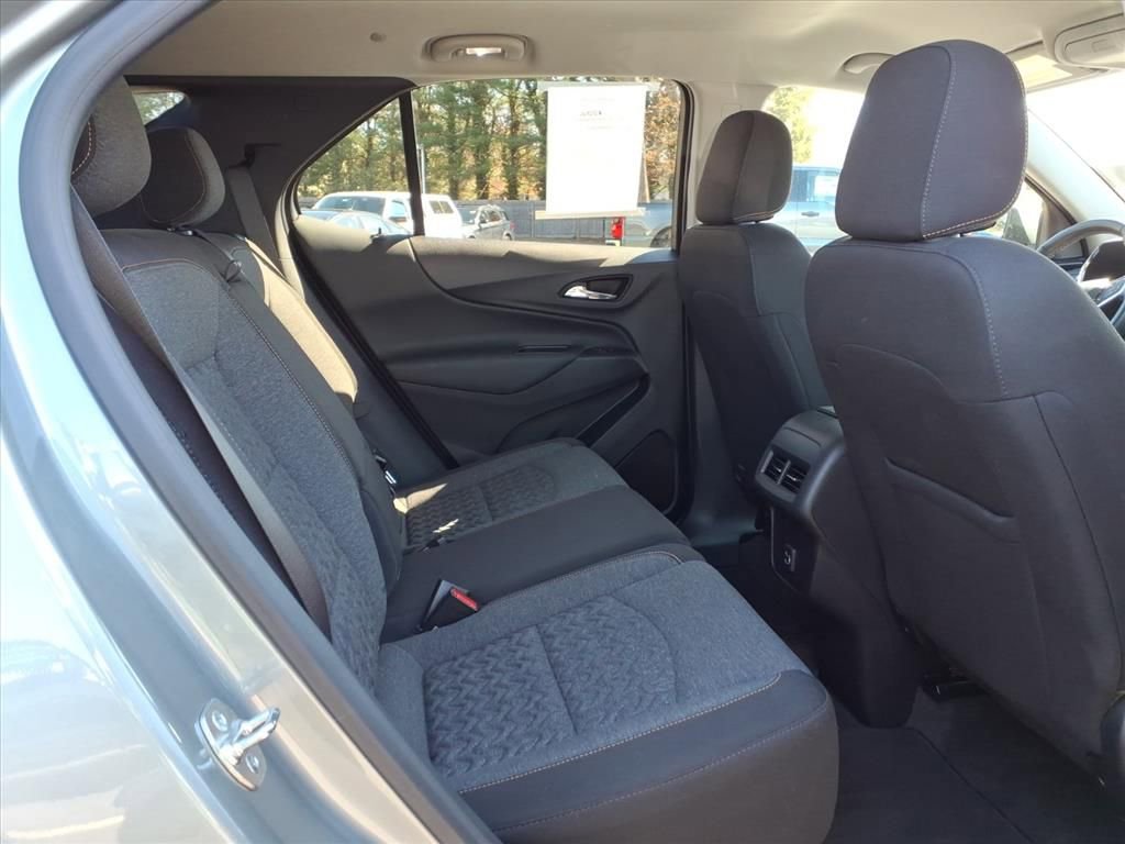 Used 2024 Chevrolet Equinox LT image 12