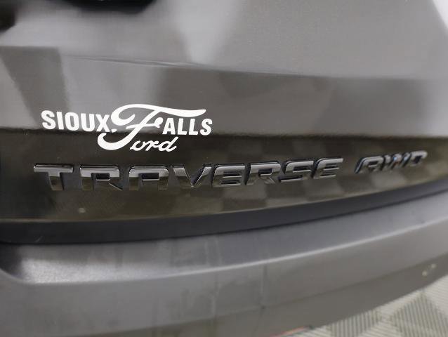 Used 2022 Chevrolet Traverse RS image 37