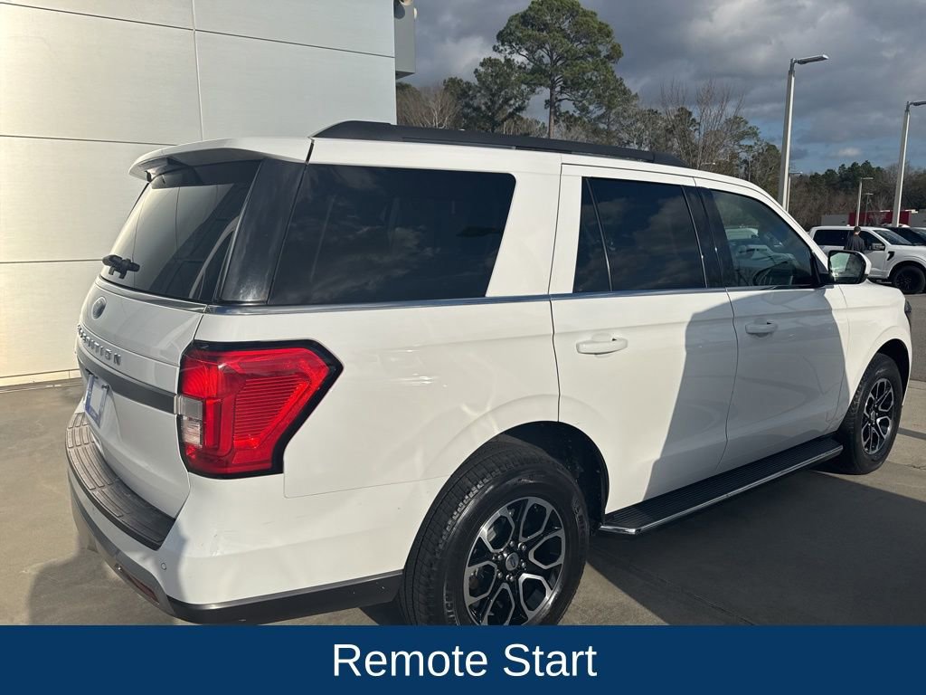 Certified 2023 Ford Expedition XLT image 6