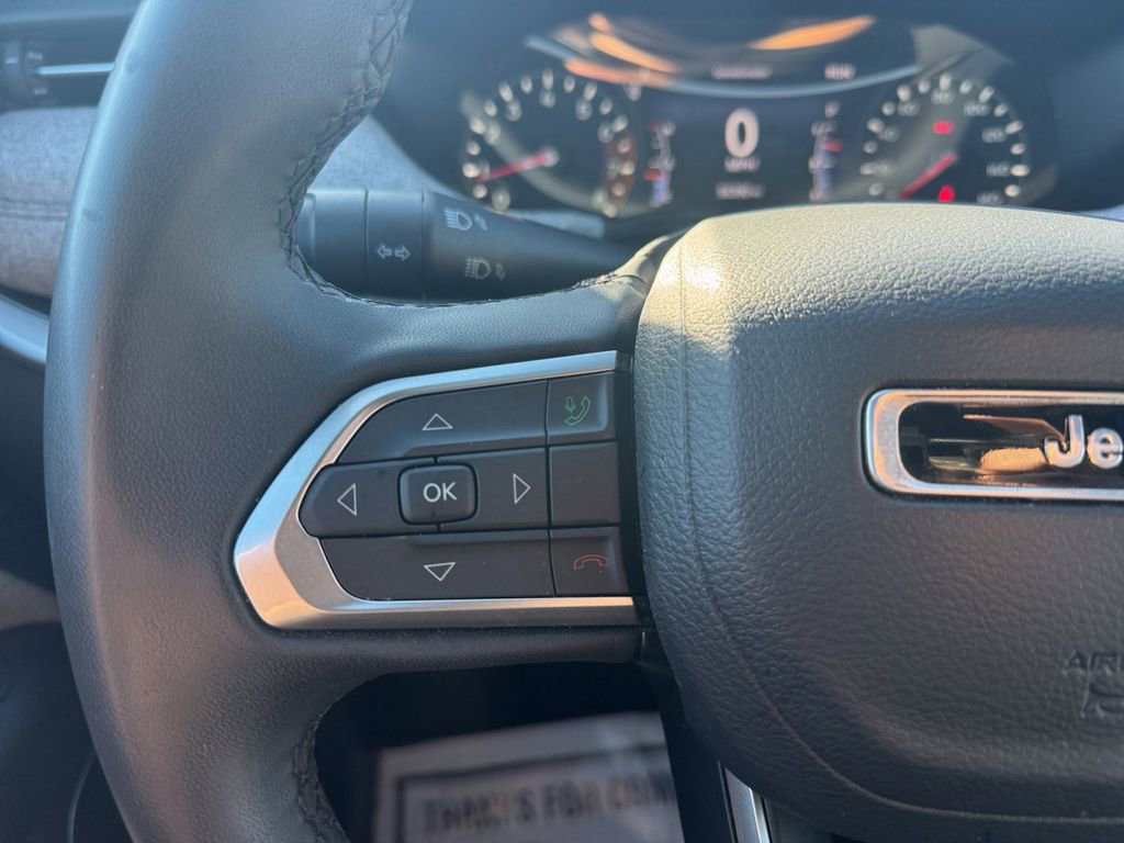 Used 2024 Jeep Compass Latitude AWD/4WD image 26