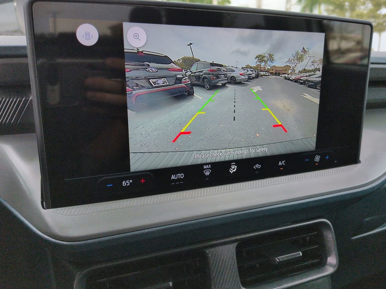 Certified 2025 Ford Maverick XL image 20