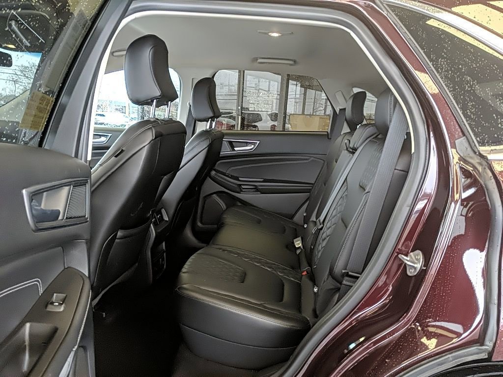 Certified 2024 Ford Edge Titanium w/ Class II Trailer Tow Package image 13