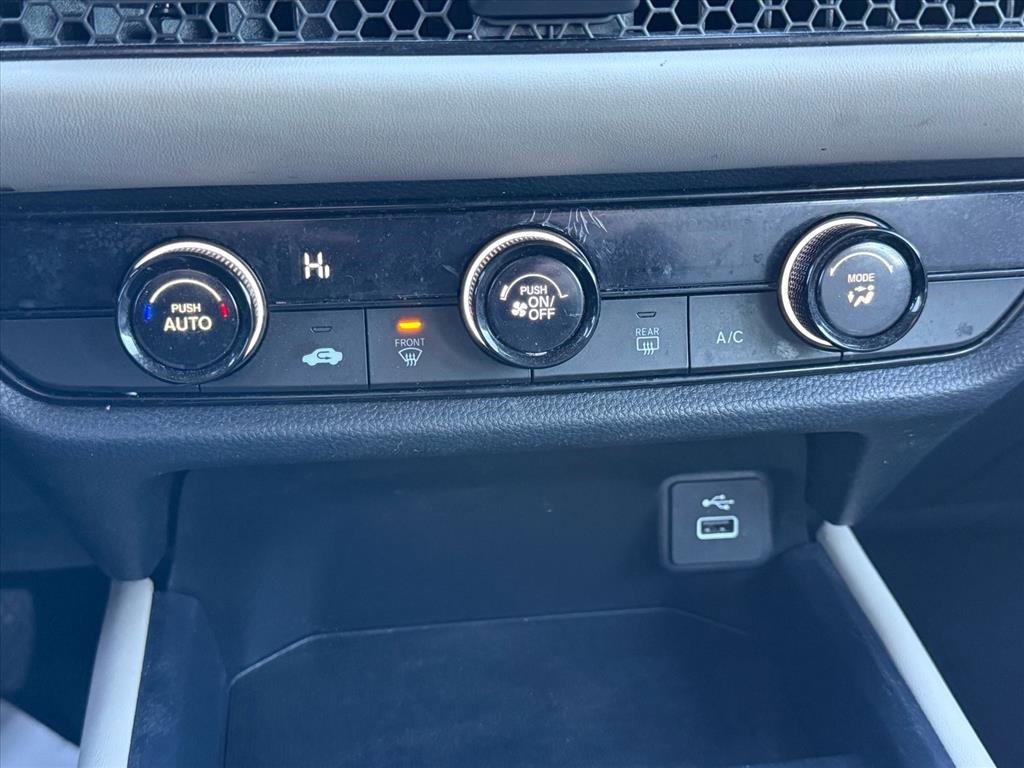 Used 2023 Honda HR-V LX image 16