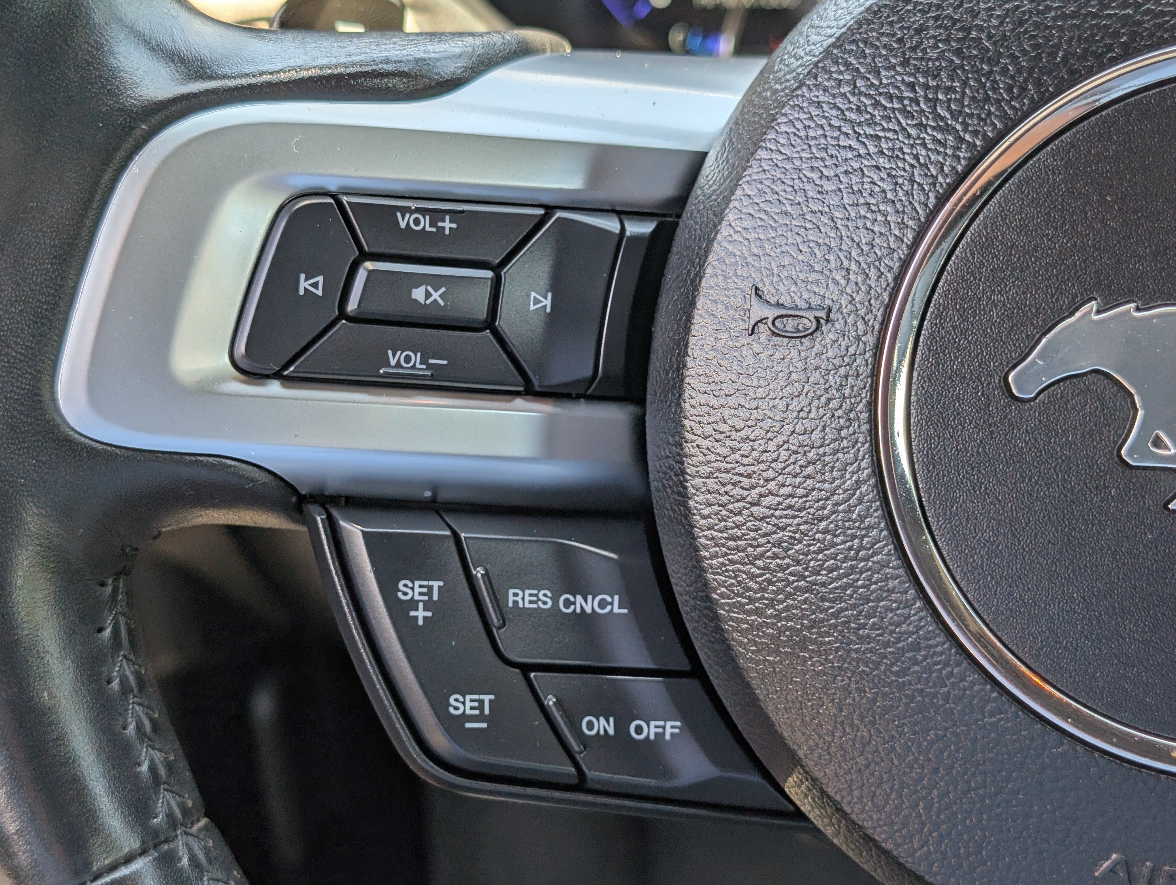 Certified 2019 Ford Mustang GT Premium w/ Equipment Group 401A RWD image 18