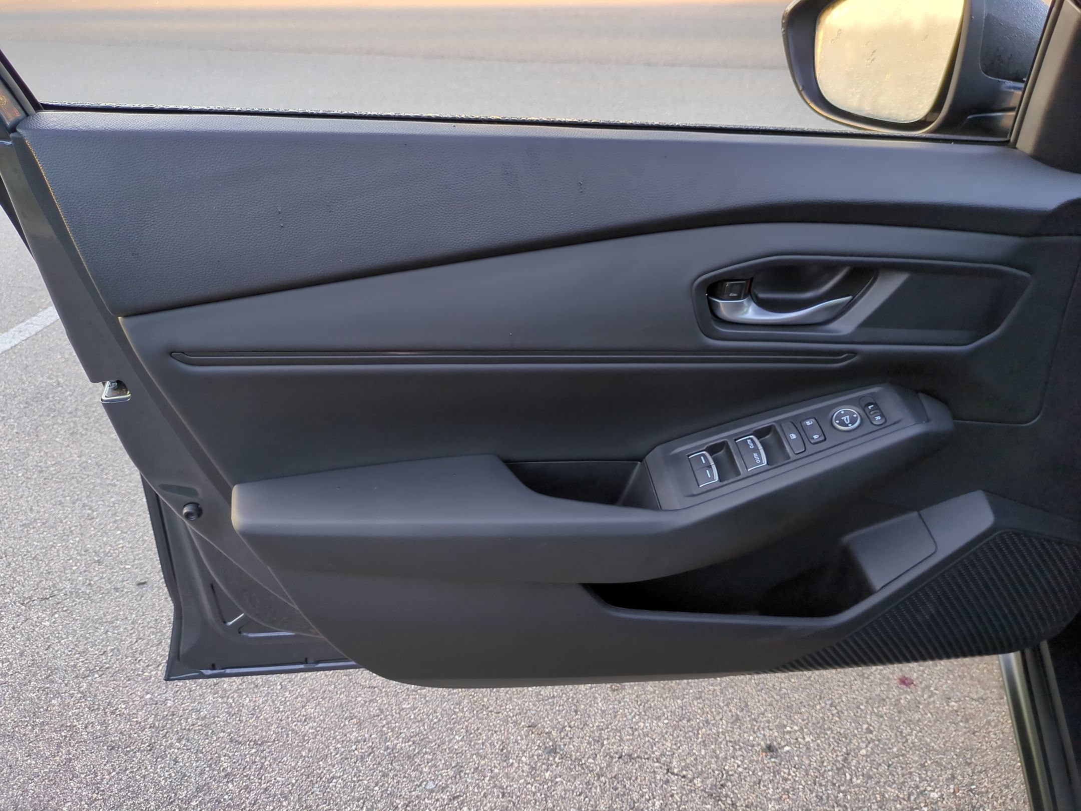 Used 2025 Honda Accord SE image 14