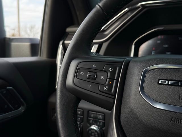 Used 2025 GMC Sierra 3500 Denali Ultimate AWD/4WD image 14